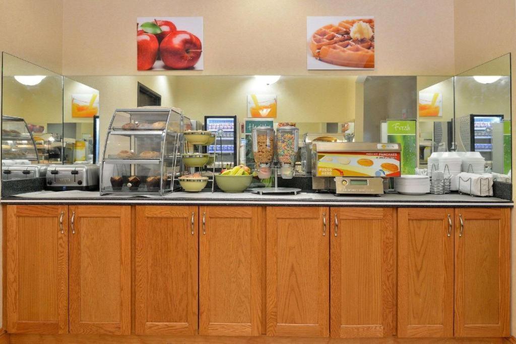Quality Inn & Suites Jefferson City Luaran gambar