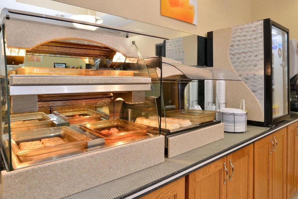 Quality Inn & Suites Jefferson City Luaran gambar