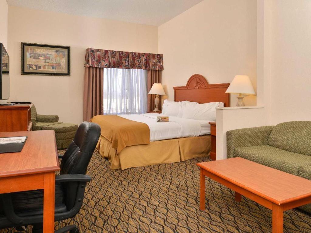 Quality Inn & Suites Jefferson City Luaran gambar