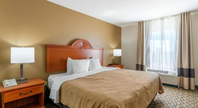 Quality Inn & Suites Jefferson City Luaran gambar