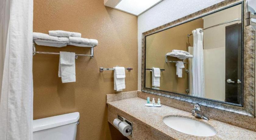 Quality Inn & Suites Jefferson City Luaran gambar