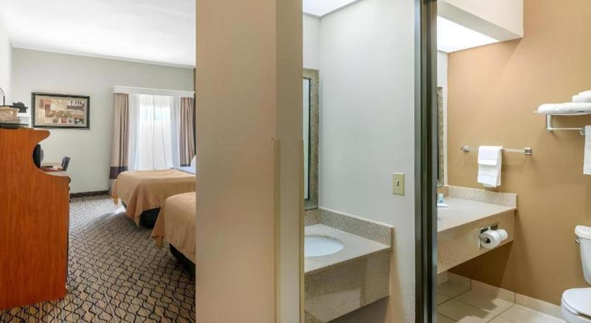 Quality Inn & Suites Jefferson City Luaran gambar